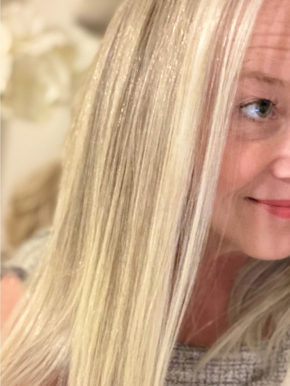 Luxury Ash Blonde Women's synthetic wig- Natural looking straight cut long bob
